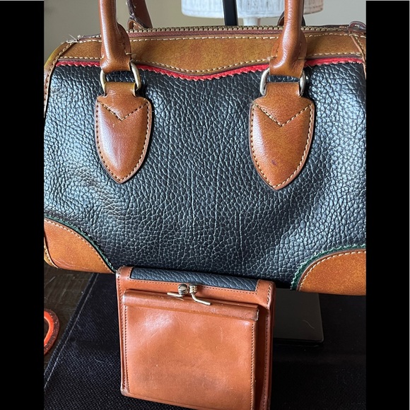 Dooney and Bourke Set - Picture 6 of 9